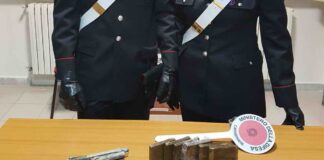 Carabinieri aggrediti durante due controlli: tre arresti