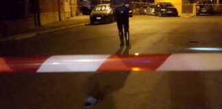 Maxi rissa al Candelaro tra vicini di casa con spade e spranghe