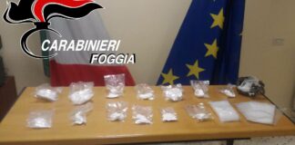 Un chilo di cocaina nascosto tra le cialde del caffè: arrestato 61enne