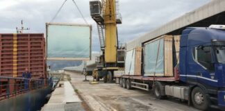 Tir tocca fili dell’alta tensione: camionista muore folgorato