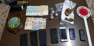 In auto con a bordo eroina, cocaina e marijuana: arrestati due corrieri della droga