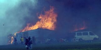 Paura nel ghetto di Rignano: barracche distrutte e un ferito