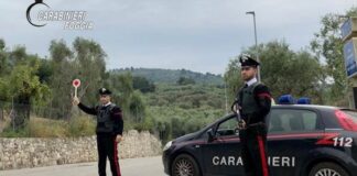 Molesta cittadini al supermercato violando norme anti-Covid: arrestato 23enne