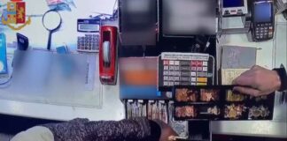 Aveva messo a segno 4 colpi diventando l’incubo delle farmacie di Foggia: arrestato rapinatore seriale