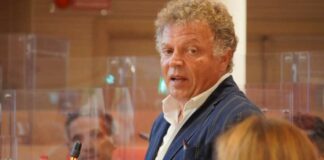 Il consigliere foggiano Tutolo annuncia lo sciopero della fame, da lunedì in catene davanti alla Regione