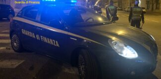 Maxi sequestro di articoli contraffatti a Foggia e provincia: 40 soggetti segnalati