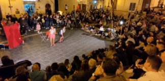 Candela, pienone per il Festival degli artisti di strada