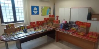 44mila fuochi d’artificio trovati e sequestrati in un negozio gestito da cinesi a Manfredonia
