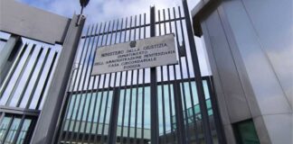 Tragedia al carcere di Foggia: detenuto, recluso da due giorni, si toglie la vita