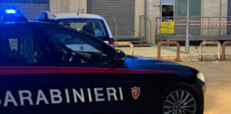Legarono ad una sedia una 84enne e rapinarono il suo appartamento: 5 gli arresti