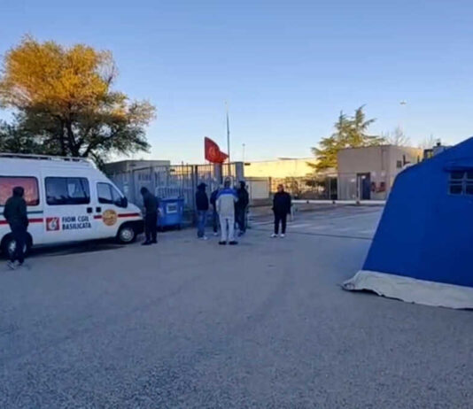 Indotto Stellantis, è crisi nera: alla Tiberina nessuna risposta dall’incontro al Mimit