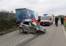 Apricena, tragico incidente lungo la provinciale 38: muore una giovane donna