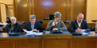 Il centrodestra chiede il ritorno al voto: «Episcopo faccia un passo indietro»