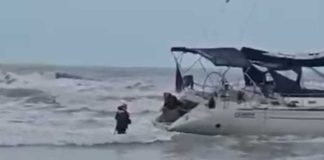Ischitella, resta incagliato con la barca a vela: il salvataggio della Capitaneria di Porto