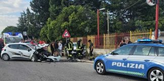 Incidente stradale a San Severo: impatto tra due auto nei pressi di un distributore
