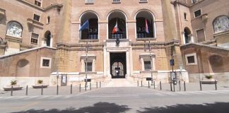 Caos a Foggia, la maggioranza diserta il consiglio comunale per non discutere le mozioni