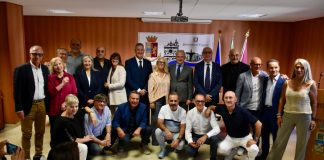 Consegna delle medaglie di commiato al personale della Polizia di Stato in quiescenza