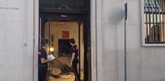 Cerignola, assalto all’Unicredit di corso Garibaldi: ladri in fuga con il bottino