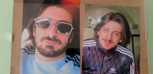 Le lacrime della mamma di Gennaro Fiscarelli, il 32enne cerignolano scomparso nel nulla